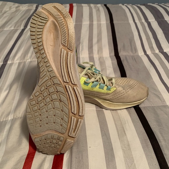 Nike Shoes 3-pair Mens 9-9.5 Air Zoomx Tempo, Next invincible 2, Pegasus 38  - Picture 6 of 16